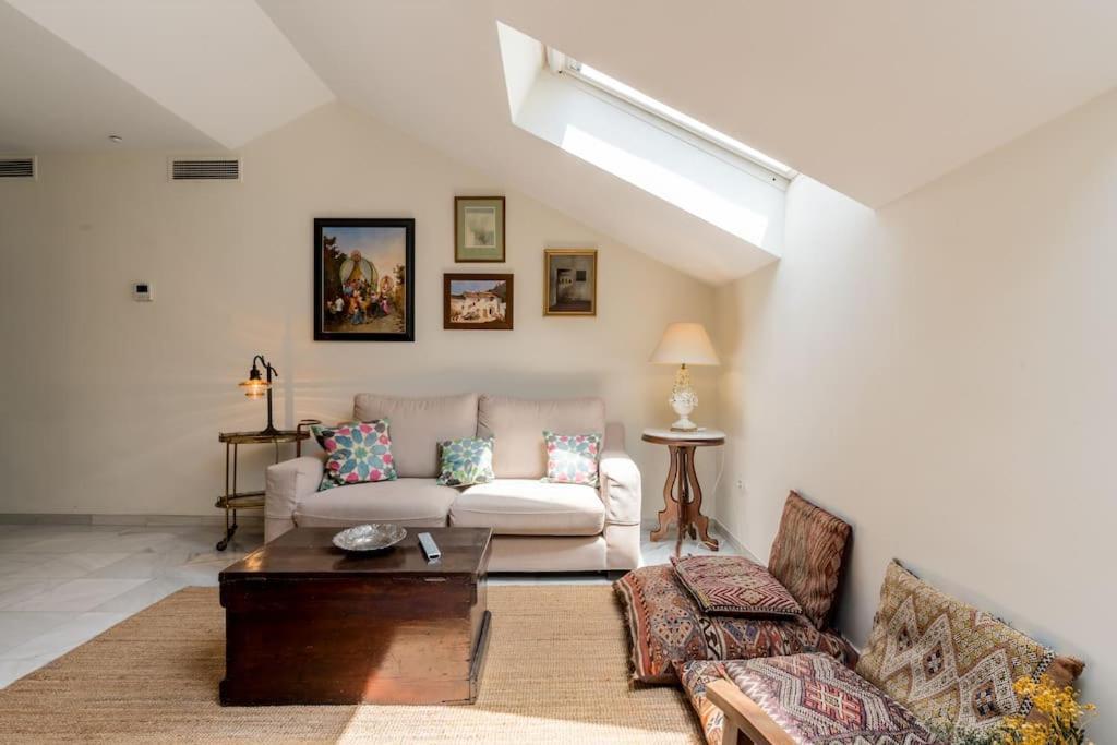 Apartamentos Rg, San Vicente 22 Sevilla Kültér fotó