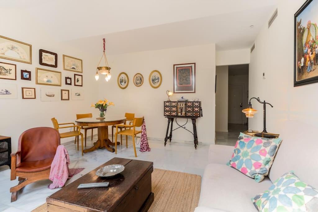 Apartamentos Rg, San Vicente 22 Sevilla Kültér fotó